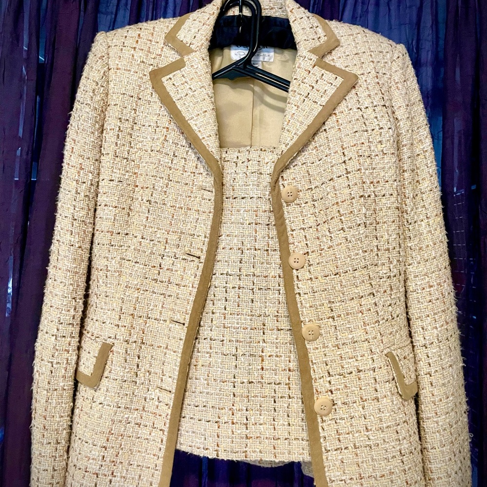 Genuine vintage tweed Oscar De La Renta Two-piece skirt and jacket suit set